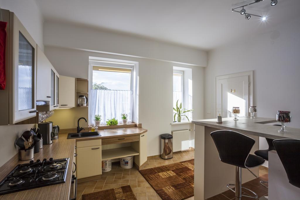 Luxury Air-Conditioned Rooms In Old Town Bratislava Eksteriør billede