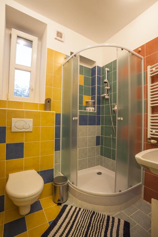 Luxury Air-Conditioned Rooms In Old Town Bratislava Eksteriør billede