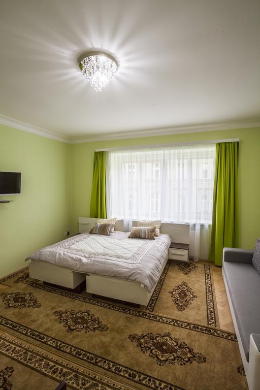 Luxury Air-Conditioned Rooms In Old Town Bratislava Eksteriør billede